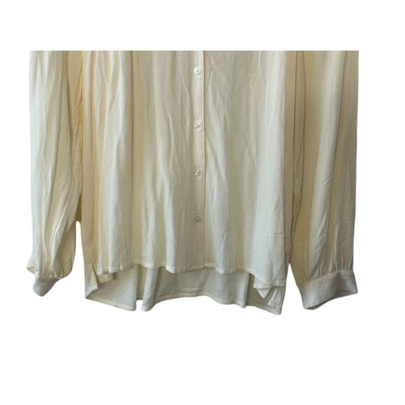 Old Navy Ivory V Neck Button-Up Long Sleeve Blouse Women's Large New - Picture 3 of 6